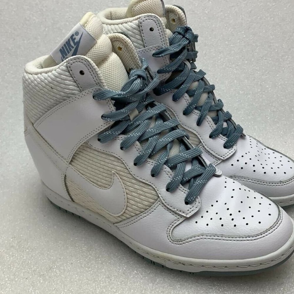 NIKE DUNK SKY HI Essential Womens Size US 8.5